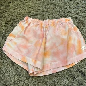 Girls Adidas shorts. Size L (14)